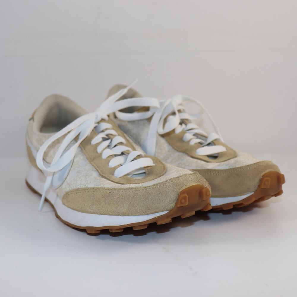 Nike DBreak SE "Floral Embroidery" – Men’s 8.5 / Women’s 10 Cream Retro Sneakers